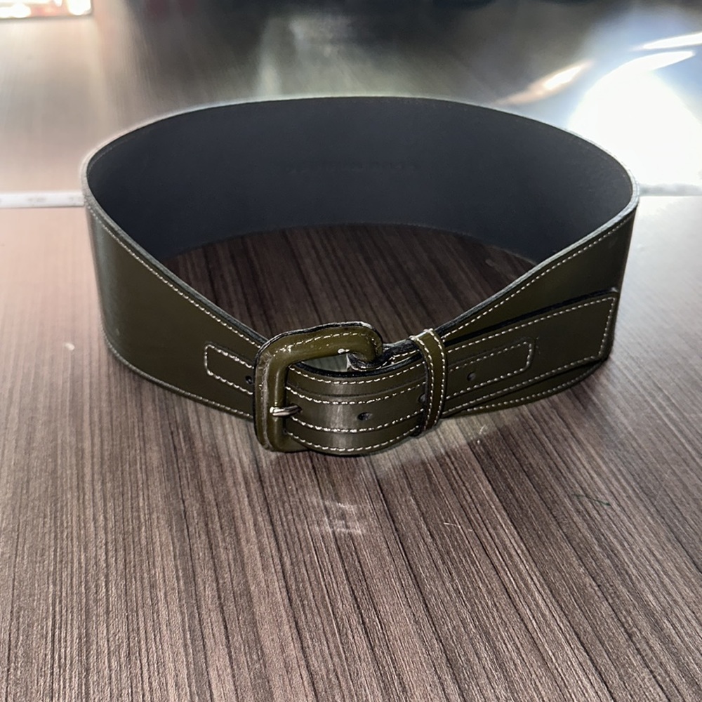 Club Monaco olive green patent leather belt
